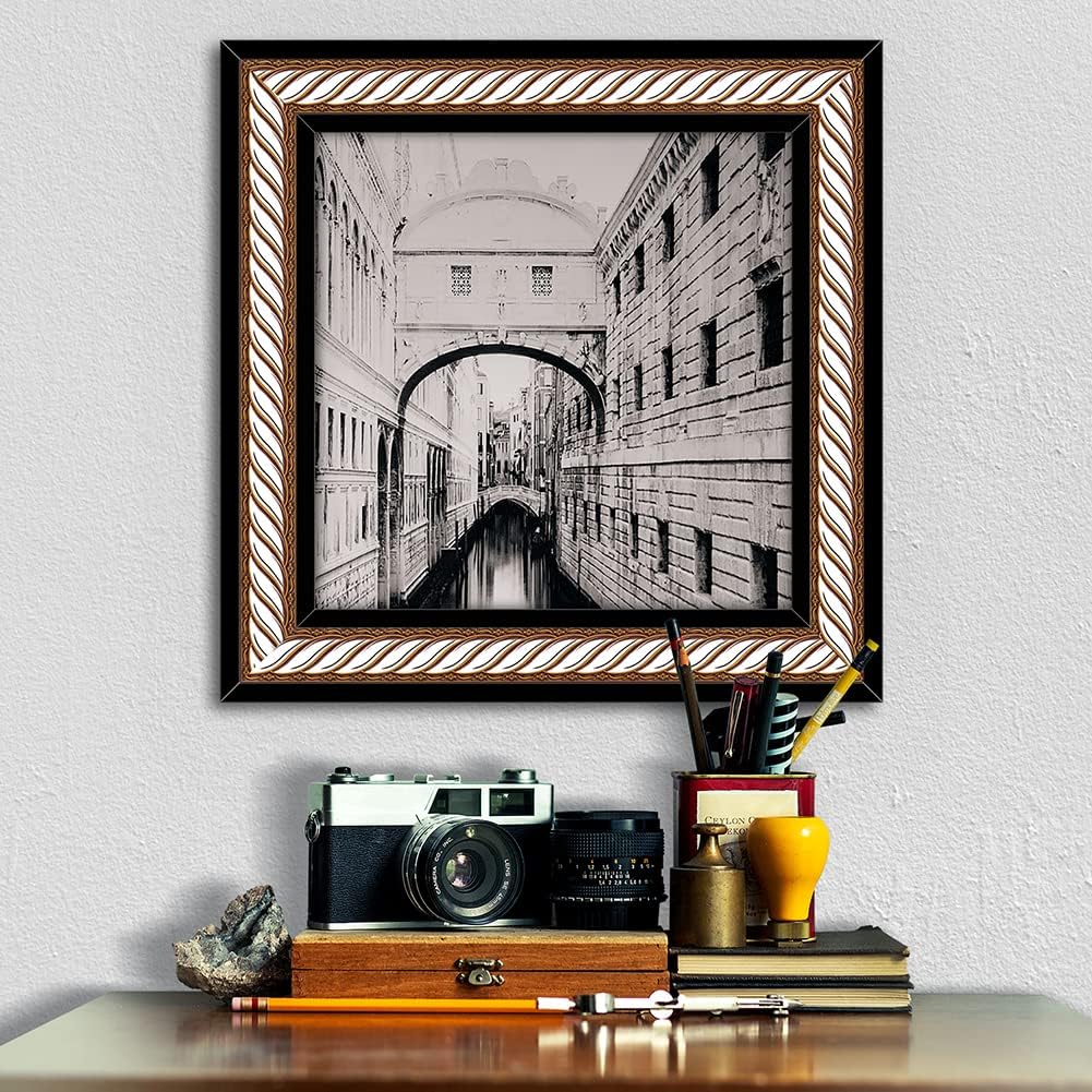 Peel and Stick Wallpaper Border Removable Self Adhesive Abstract Damask / Brown/white / 2 x 393.7