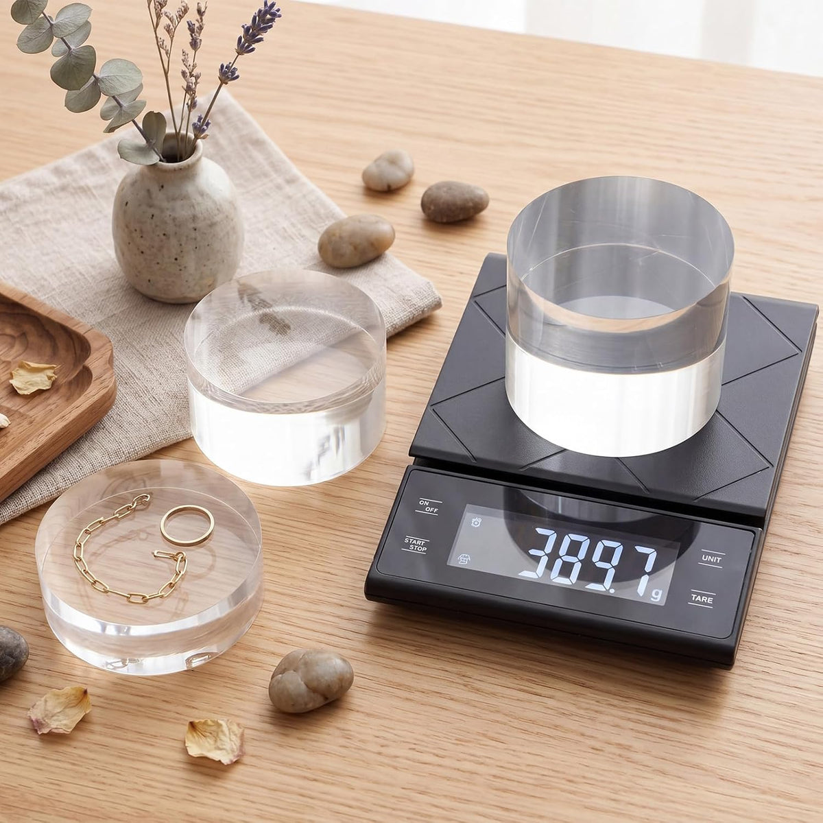6 Pcs Acrylic Risers Stand Display Block Decor Riser 3 Size Decor Clear Polished Cube Solid Pedestal Stand for Jewelry
