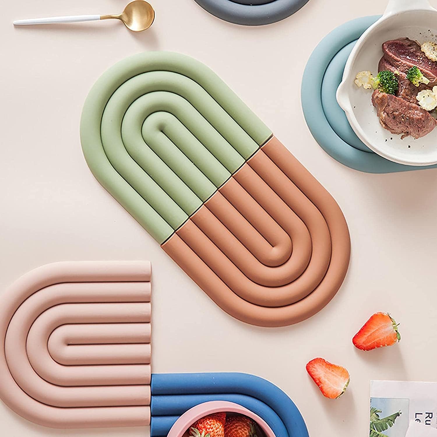 Trendy and Heat Resistant Pot Holders / Muted Orange