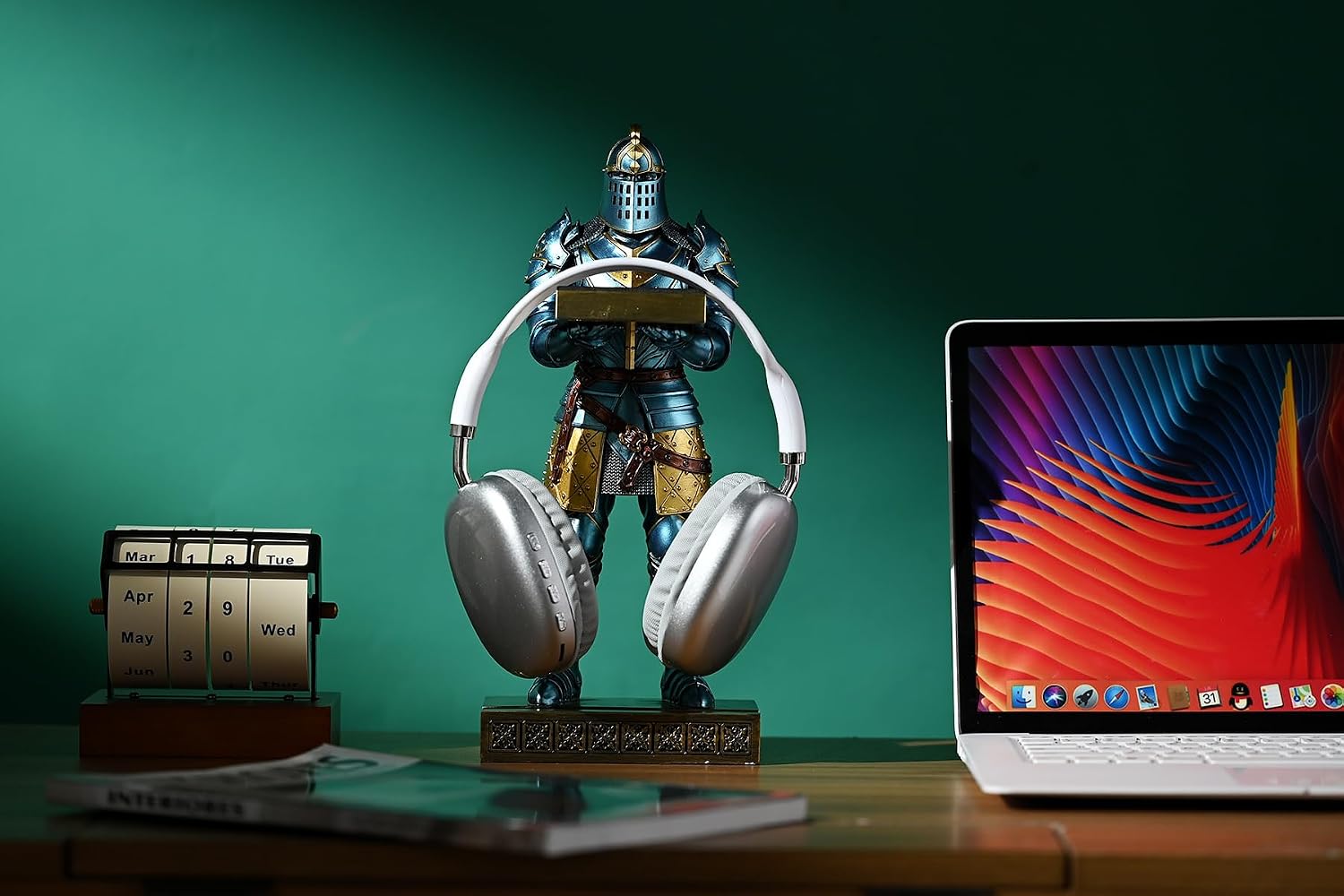 King's Guard Headphone Stand Watch Stand Jewelry Holder Tray Tower Blue | 12.20 Inch Resin Warrior Pen Holder Cell