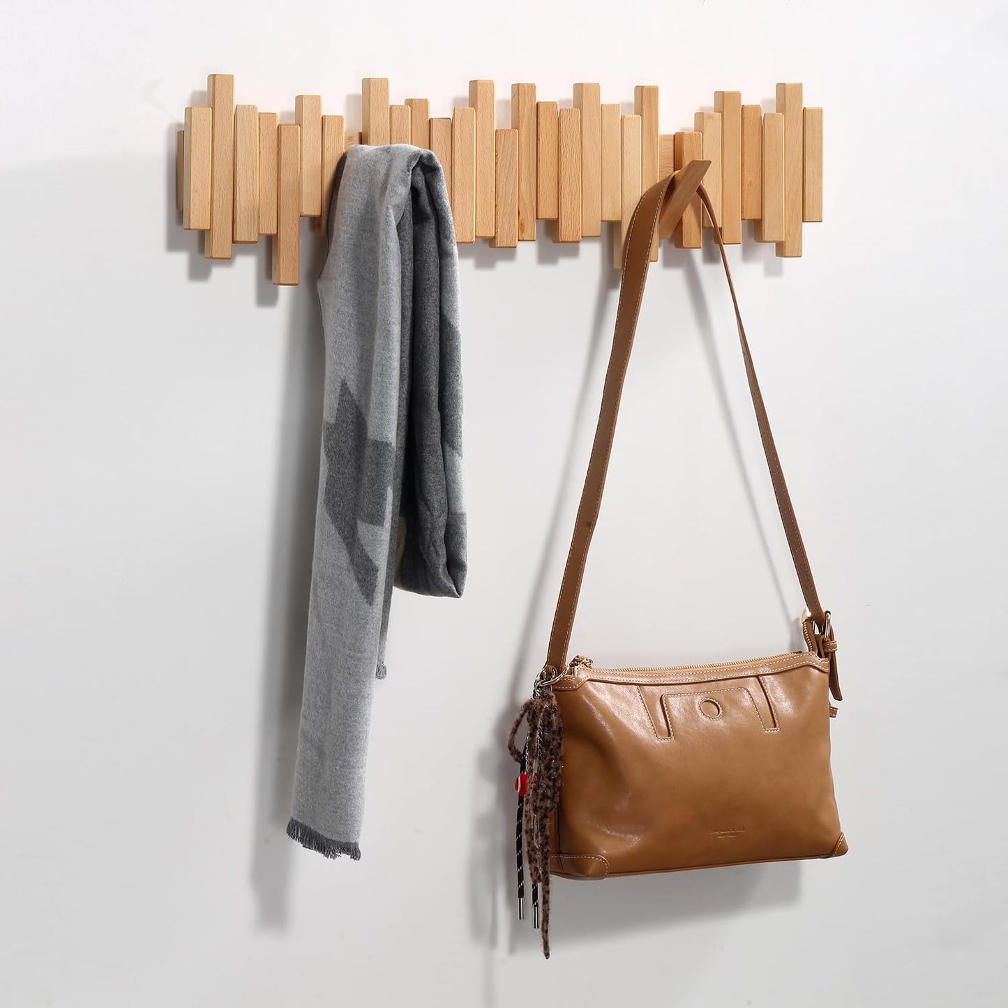 DESAINOPH® Wooden Coat Rack Wall Mounted Sticks Multi Rack Solid Handmade Natural Wood Artwork with 5 Flip-Down Unique