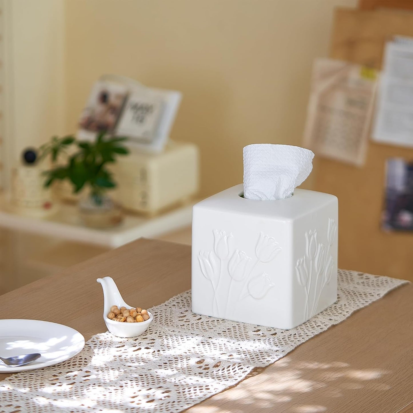 Ceramic Tulips Tissue Box Cover / White / Large