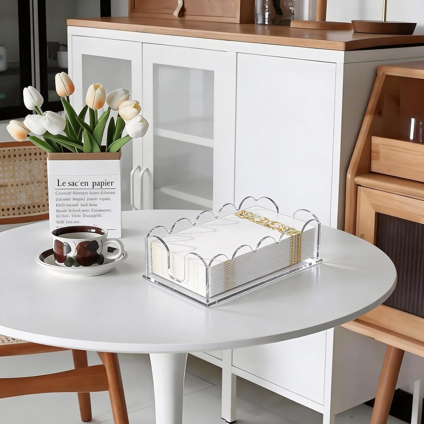 Acrylic Guest Towel Napkin Holder / Clear