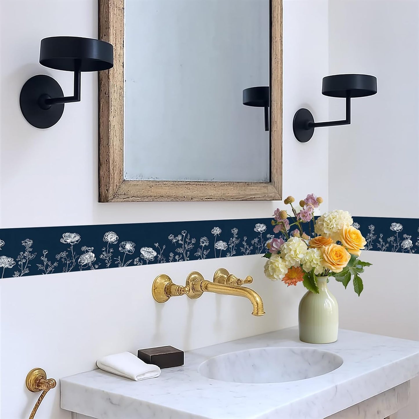 Wall Border Peel and Stick White Floral Wallpaper Border Minimalist / Dandelion / Blue / 196 x 4