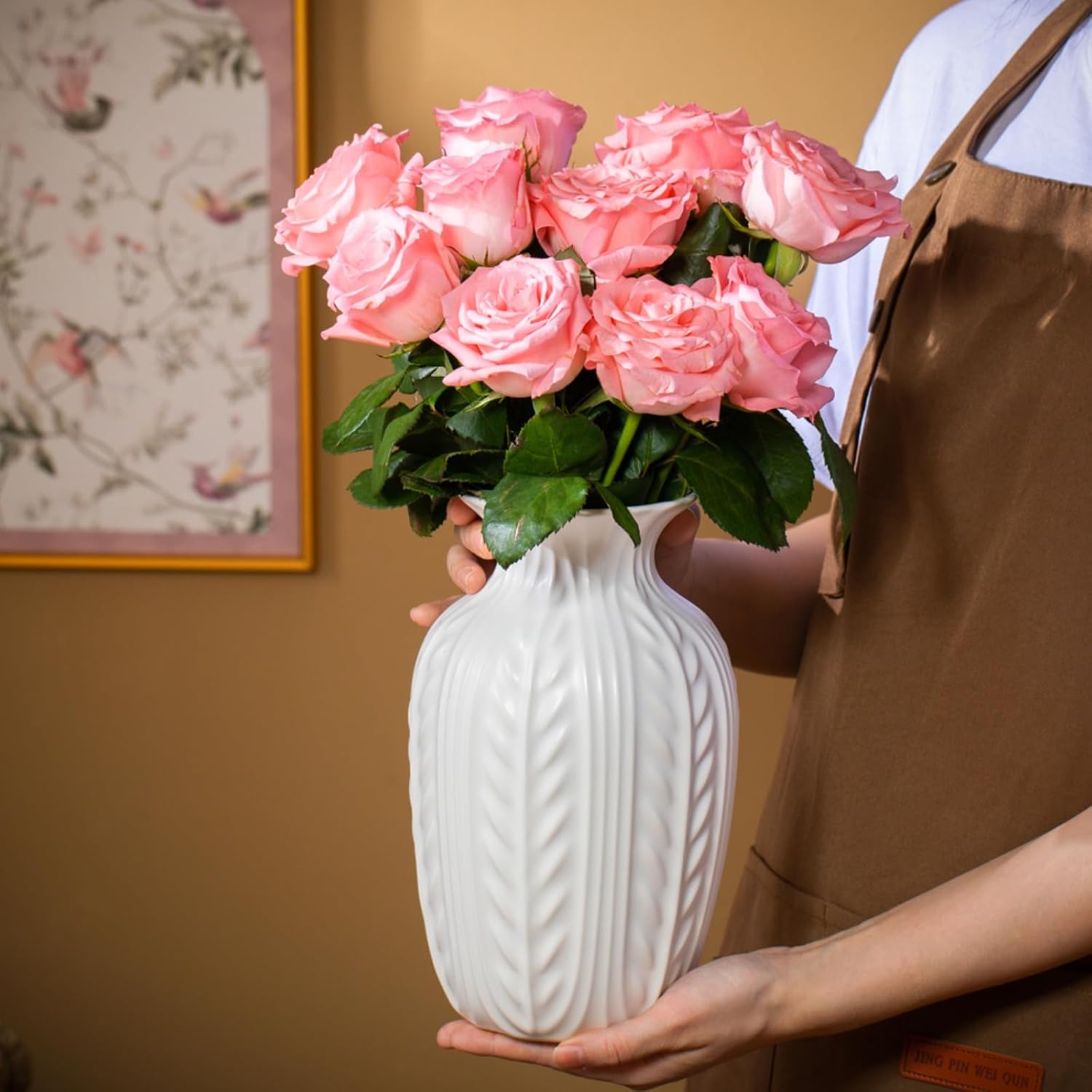 Wheat Textured White Ceramic Flowers Vase Modern Home Decor / Matte White / 10 Inch