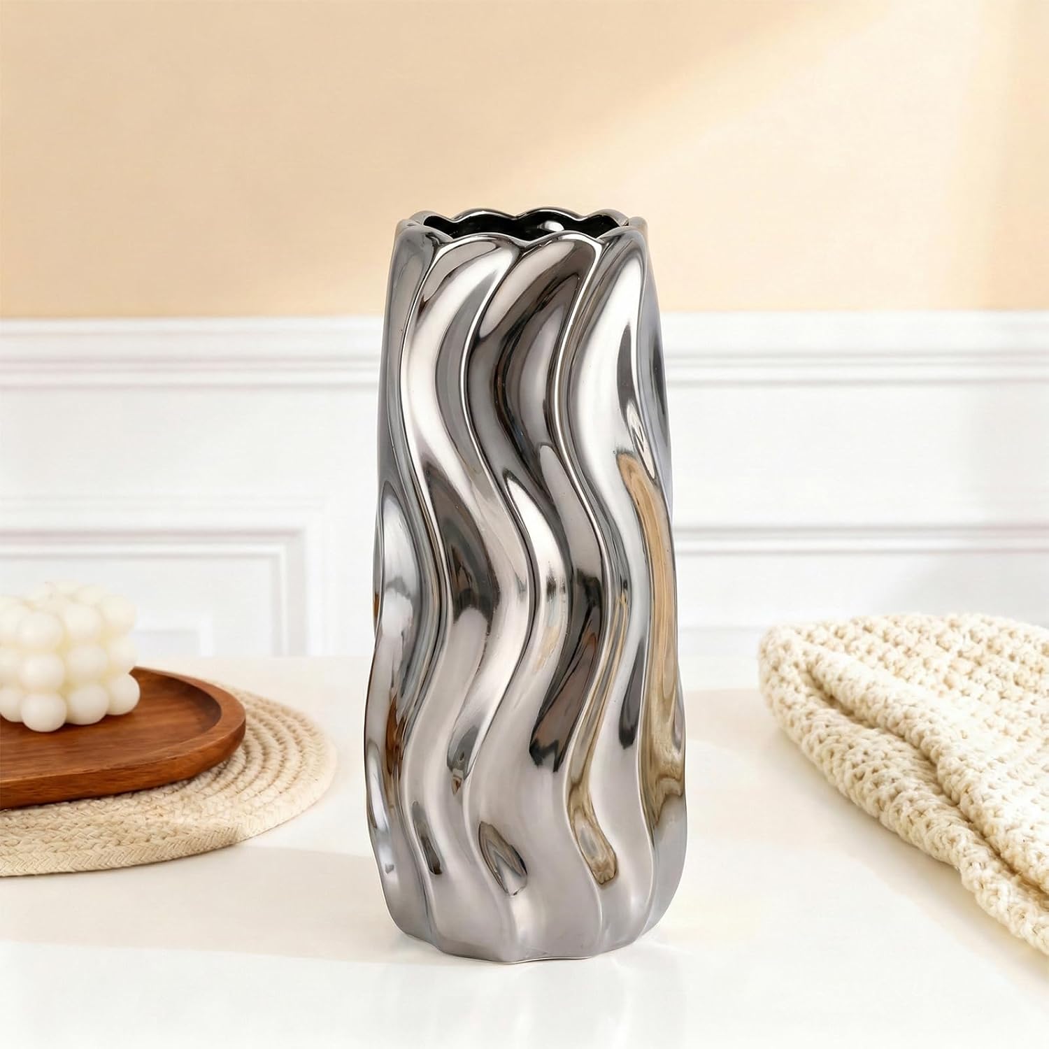 9.5" Ceramic Vase / Silver / Medium
