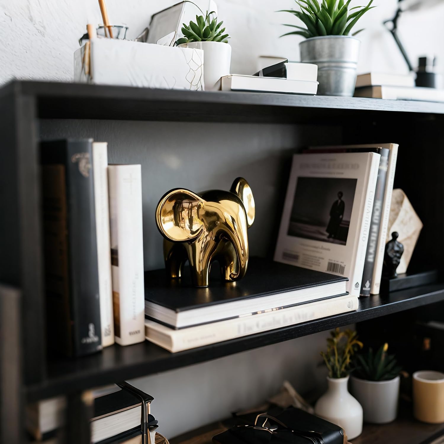 Ceramic Elephant Statue / Gold 1 / Female