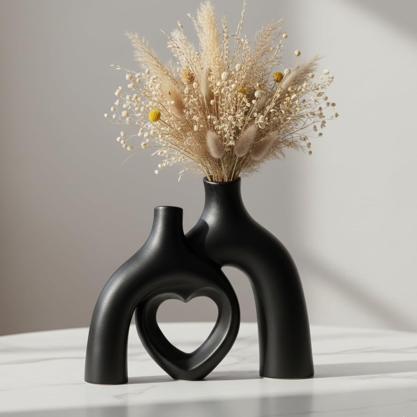 Hug Donut Ceramic Decorative Vase Set / Heart - Matte Black