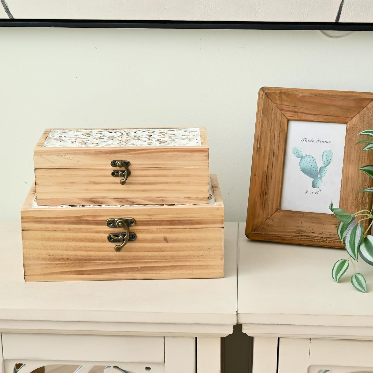 Hand Carved Floral Decorative Boxes / S&M / White&brown / Set of 2