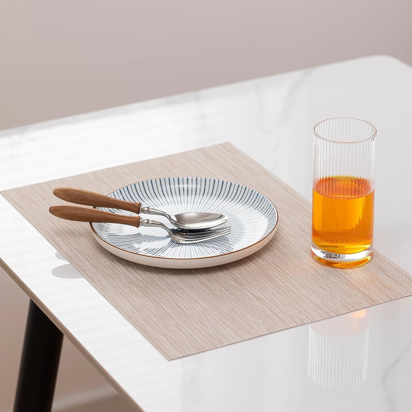 LEXMORE Placemats Set of 12 Vinyl/Plastic Woven Place Mats for Kitchen Table Indoor/Outdoor Washable Placemat Wipeable
