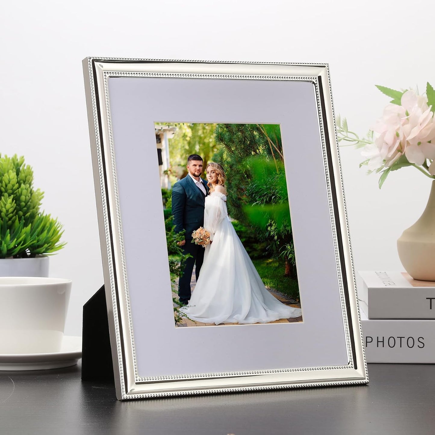 YiPinYin Classy Silver Plated 8x10'' Metal Picture Frame 2 pack,Classic Beaded Frame 8x10'' Mat 5x7'',Real Glass Front