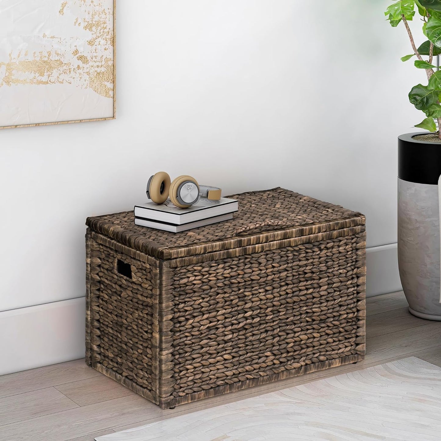 Metal Frame / Heavy-duty Water Hyacinth Wicker Storage Trunk / Brown Wash / 30 x 17.5