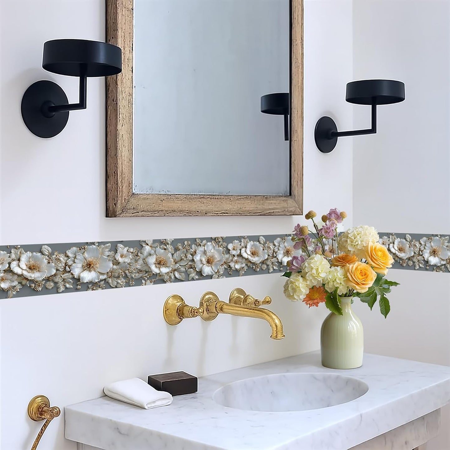 Wallpaper Border Peel and Stick Wall Border Elegant White Pattern Removable / Pearl / Gray / 196 x 4