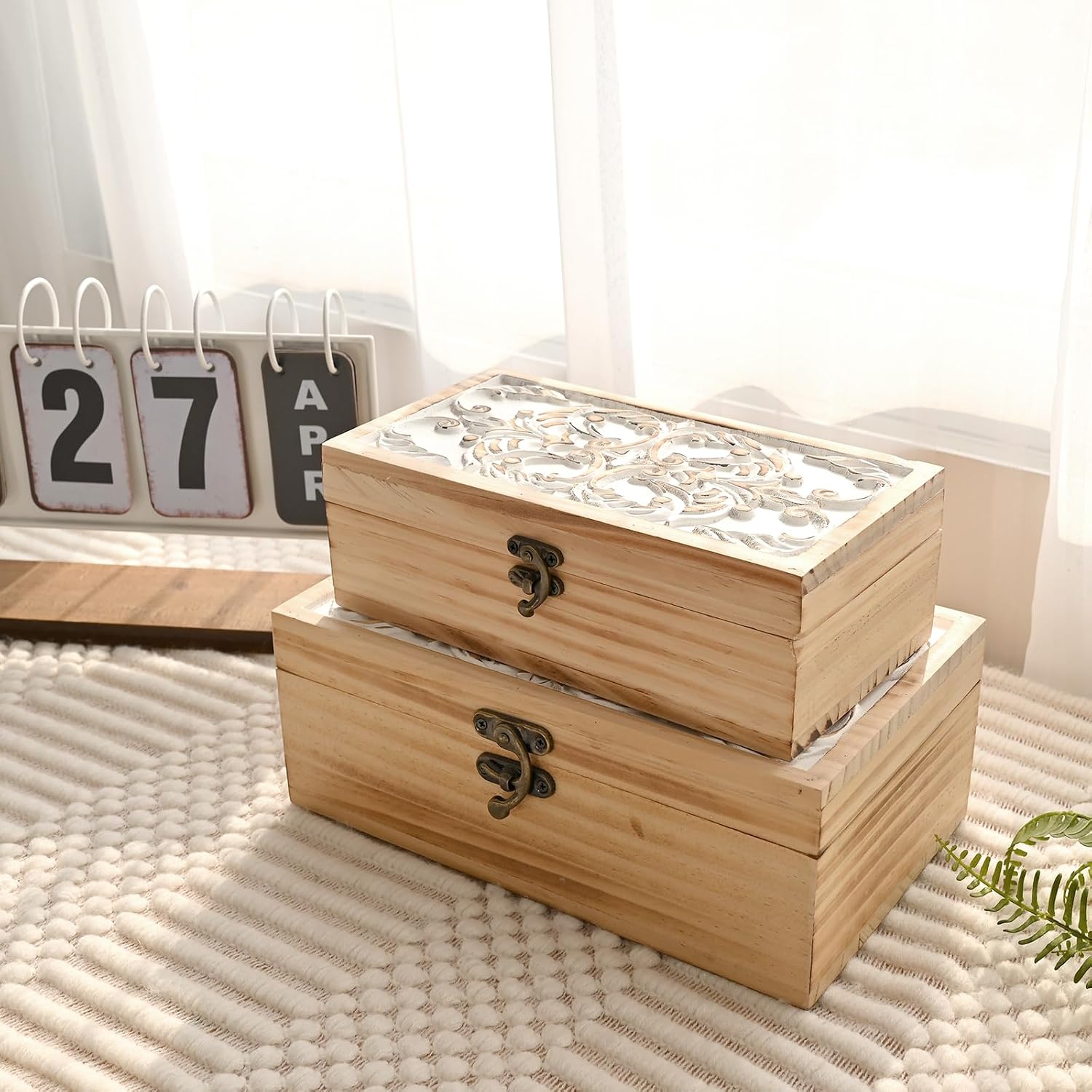 Hand Carved Floral Decorative Boxes / S&M / White&brown / Set of 2