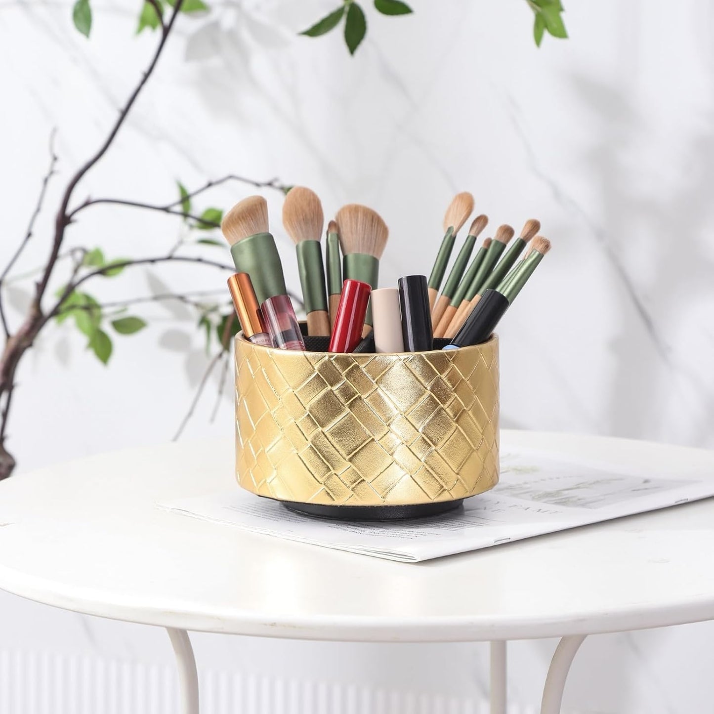 TV Remote Holder / Gold Grid