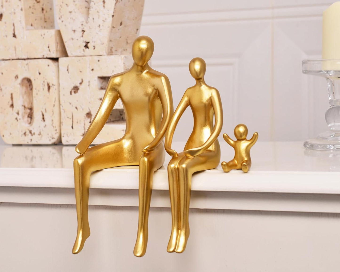 Decor Family Statue Shelf Decor / Gold