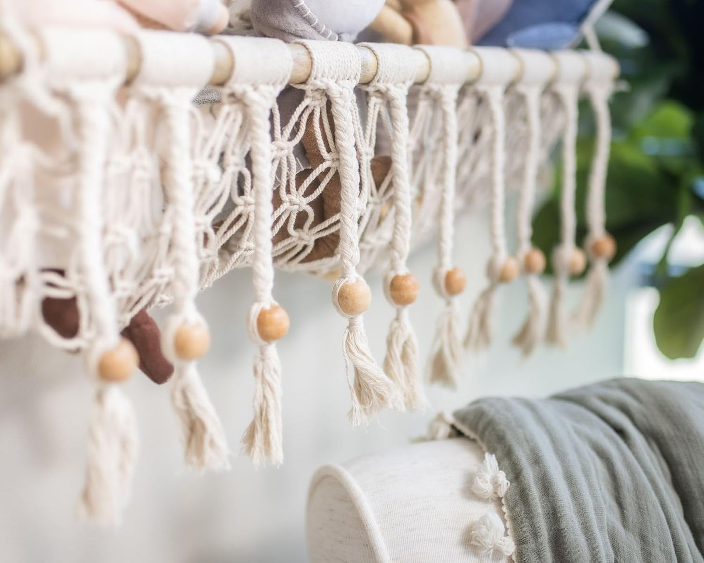 Willow Macrame Hanging Storage Bin / Beige