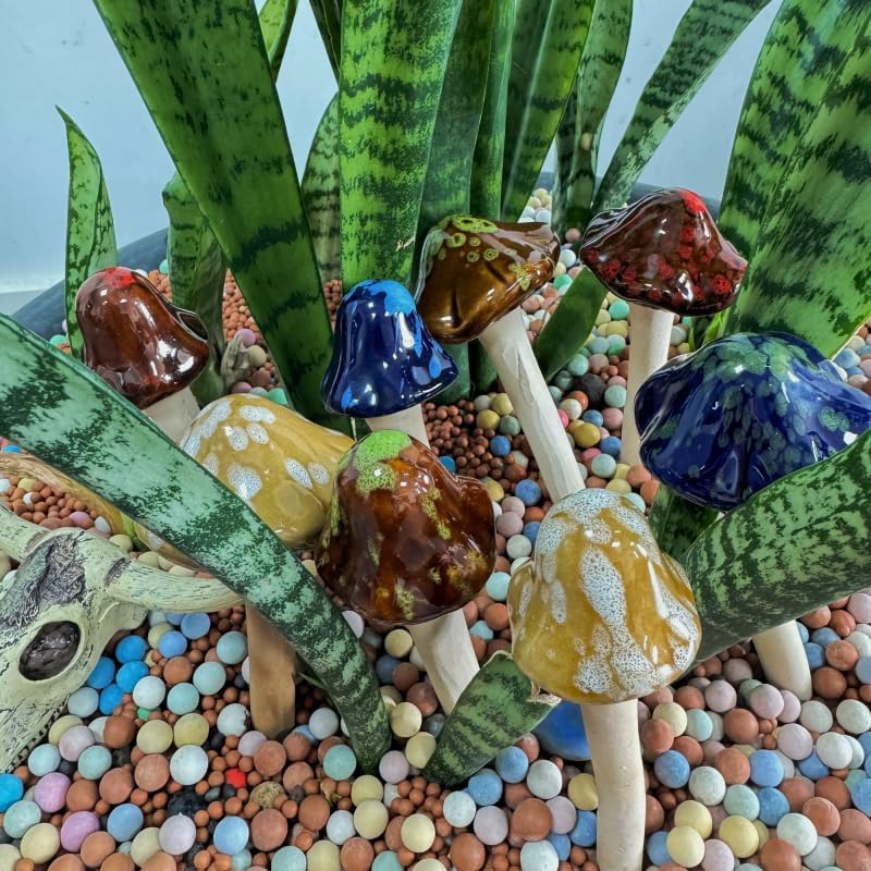 Plant Decorations / 4.7" Lawn Ornaments Fake Mushrooms / Set of 8