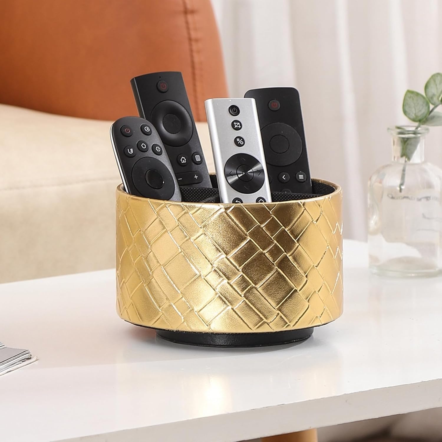 TV Remote Holder / Gold Grid