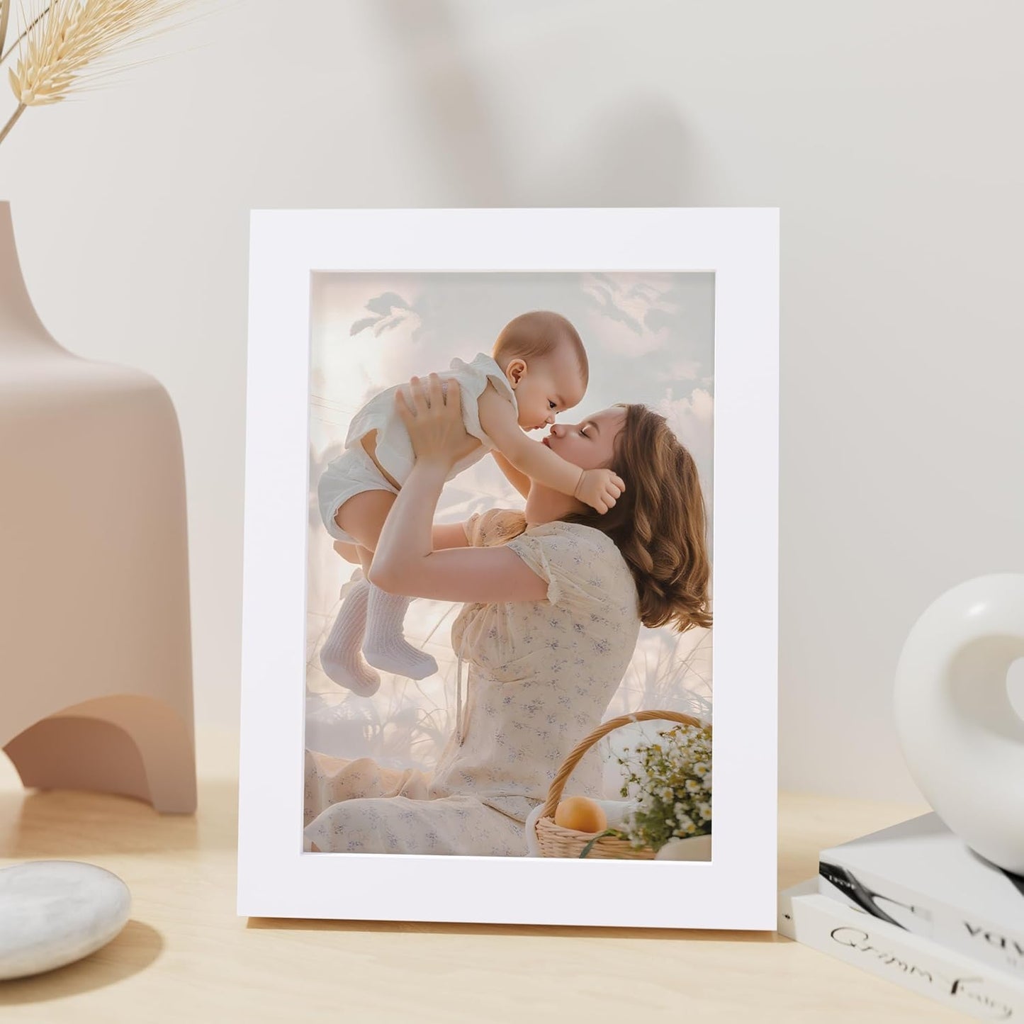 Wooden Photo Frame / White / 5 x 7