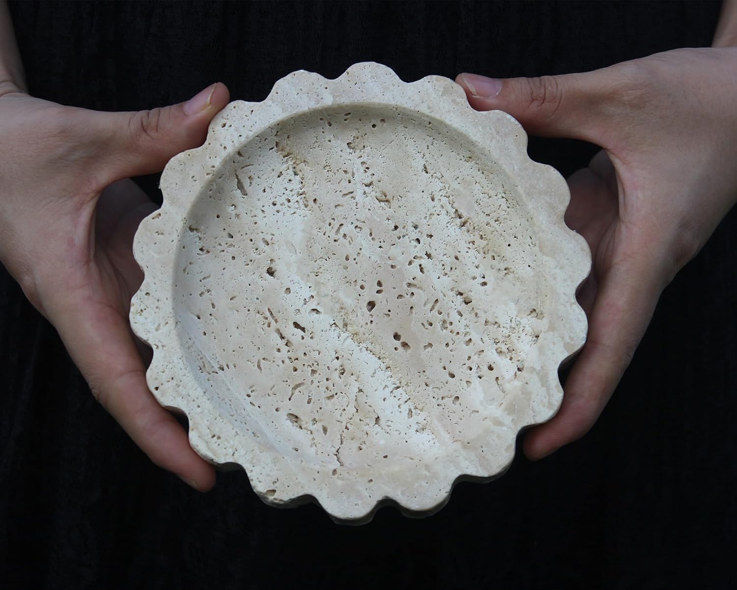 Travertine Scalloped Tray 6.3 / Beige Travertine