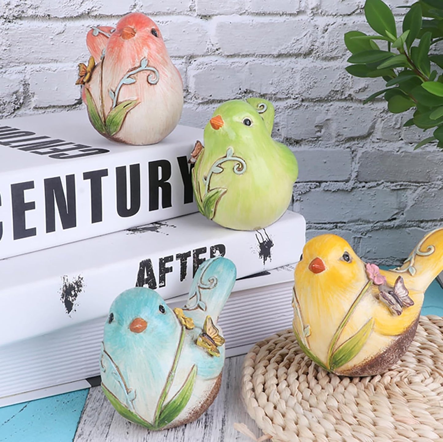 Resin Bird Statues Hand-Painted Birds Figurines Bird Statue Shelf Decor Funny Animal Sculpture / B