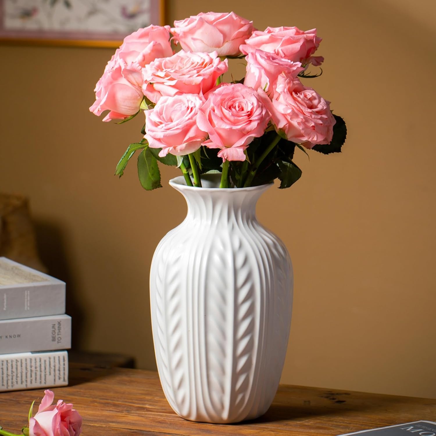 Wheat Textured White Ceramic Flowers Vase Modern Home Decor / Matte White / 10 Inch
