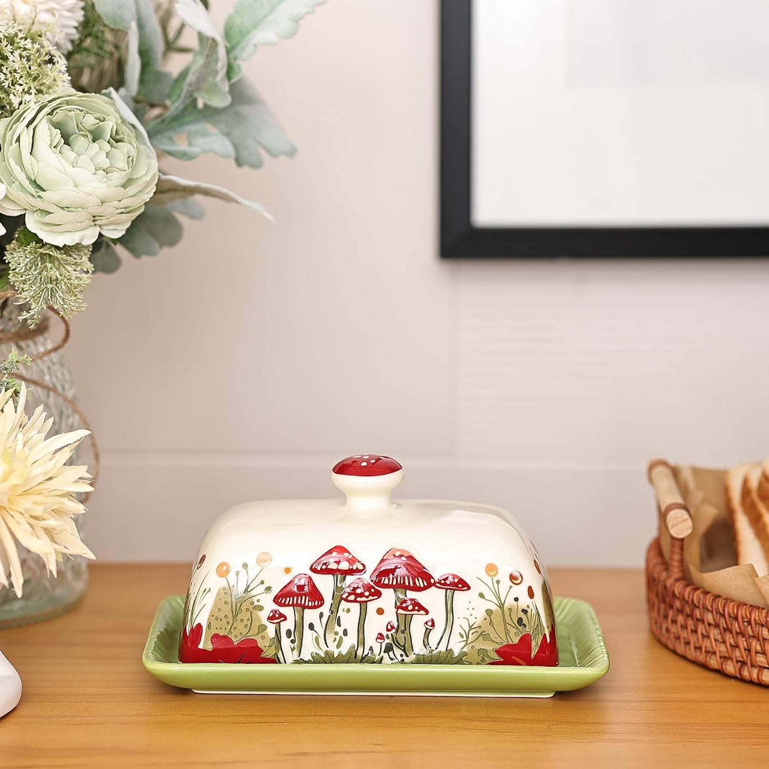 Vintage French Covered Tray / ['white', 'red', 'green'] / Standard
