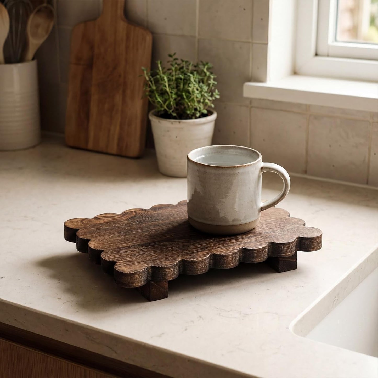 Scalloped Wood Riser Tray Soap Rustic Bathroom Decoration / Brown / 8.7''x 6''x 1.4 / Square