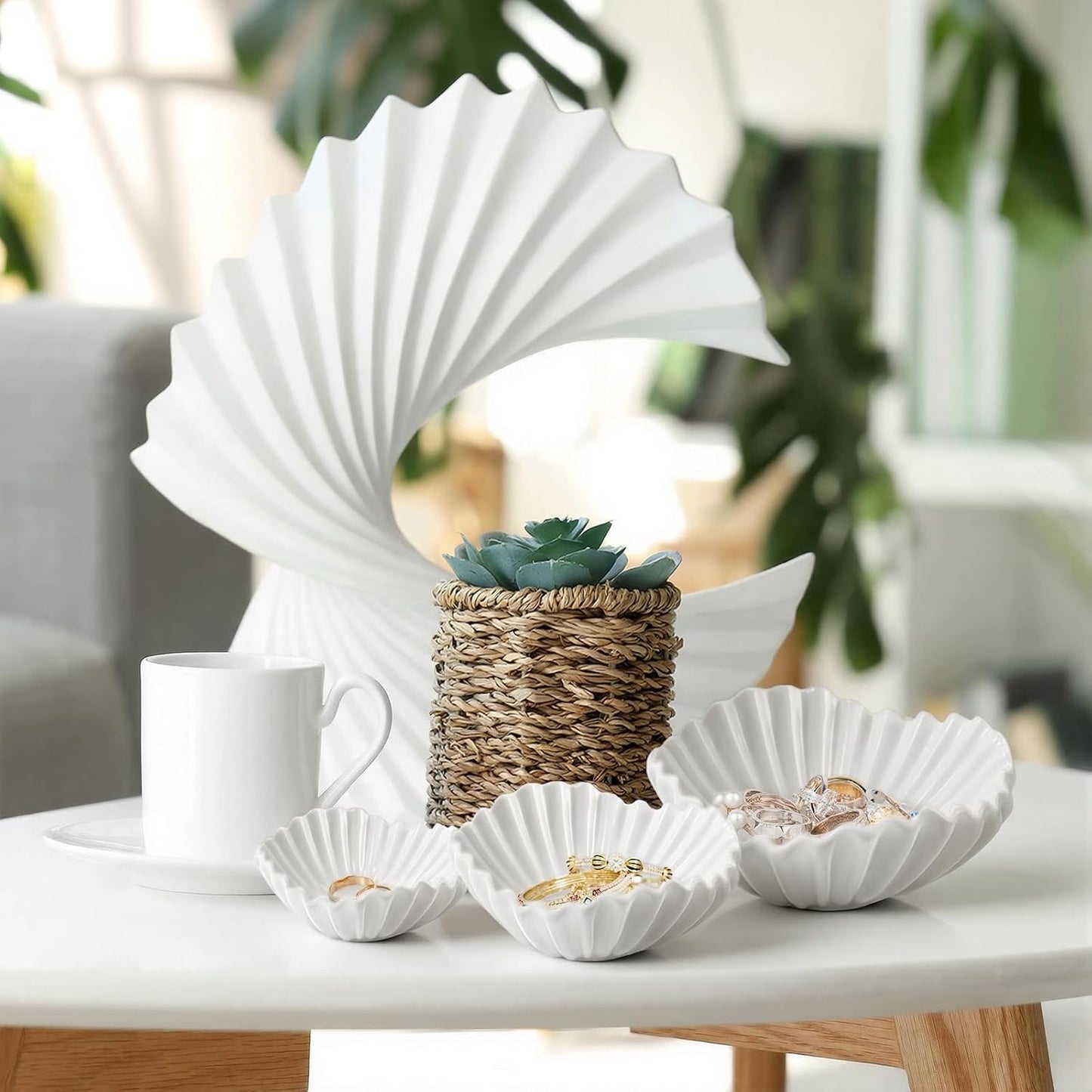 Ceramic Ruffle Bowl 3 Sizes Scalloped Decorative Bowls Fruit or Key Holder / White / Set of 3