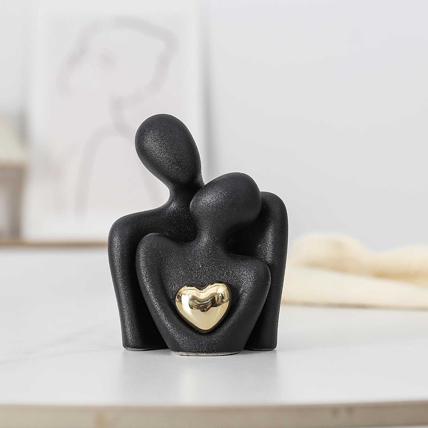 Ceramic Couple Statue / Black-4.7in