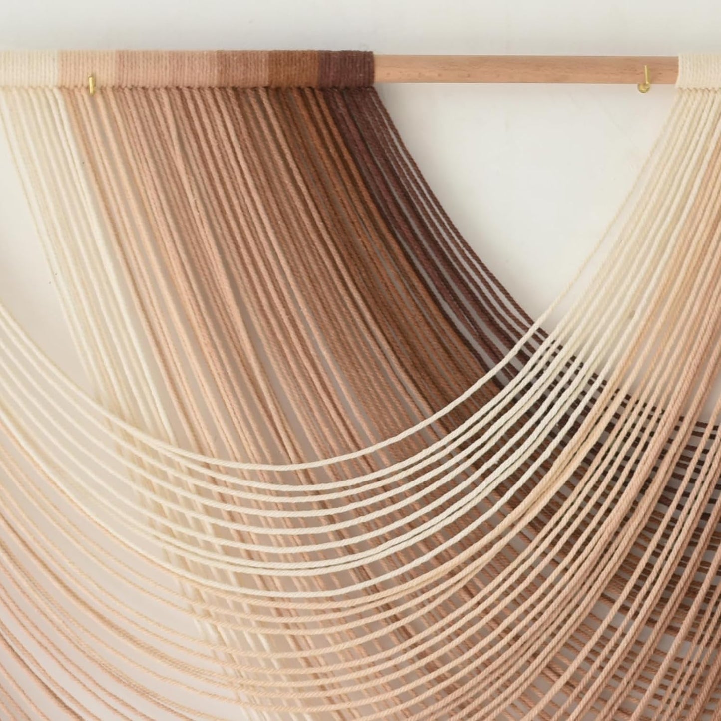 Macrame Wall Hanging Dip-Dye Boho Home Decor Fiber Wall Art Craftsmanship Bedroom / Ivory Brown