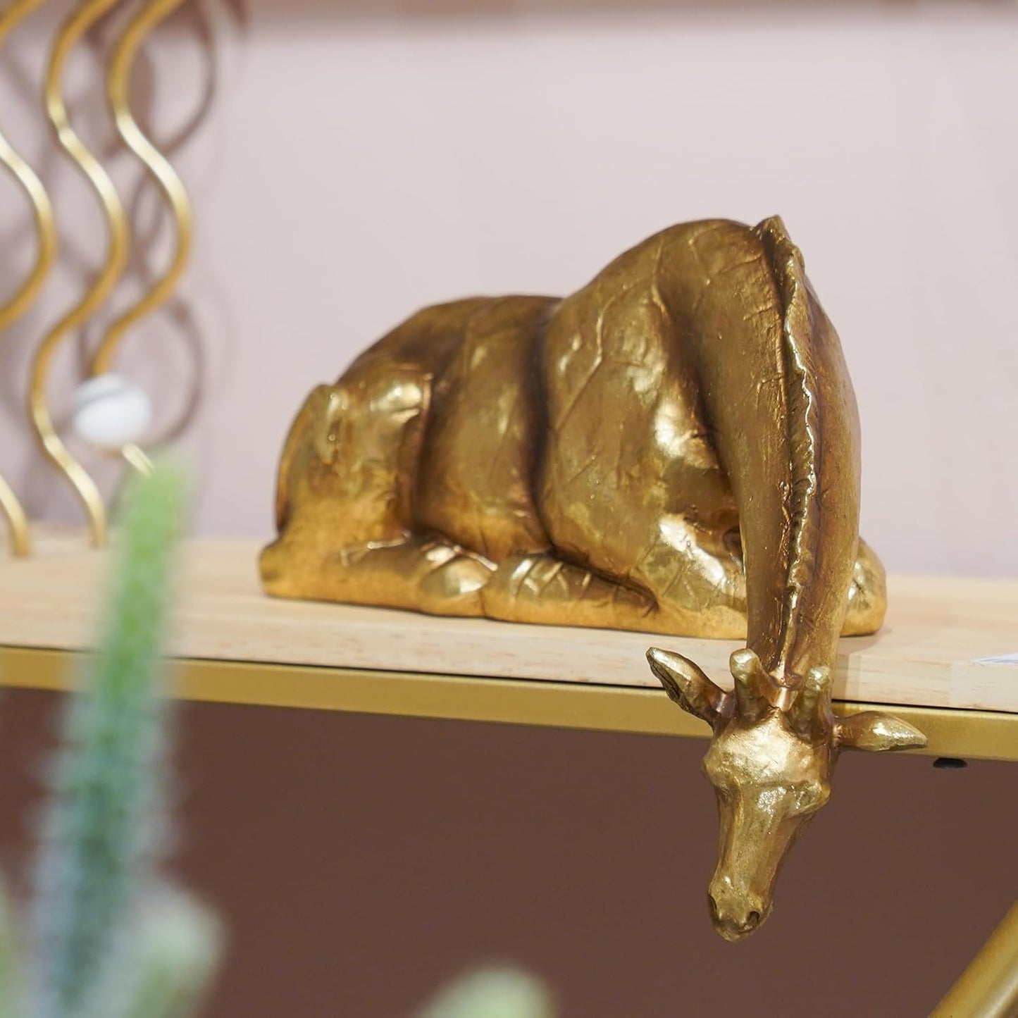 Living Room Decor Statues Indoor / Lying Giraffe