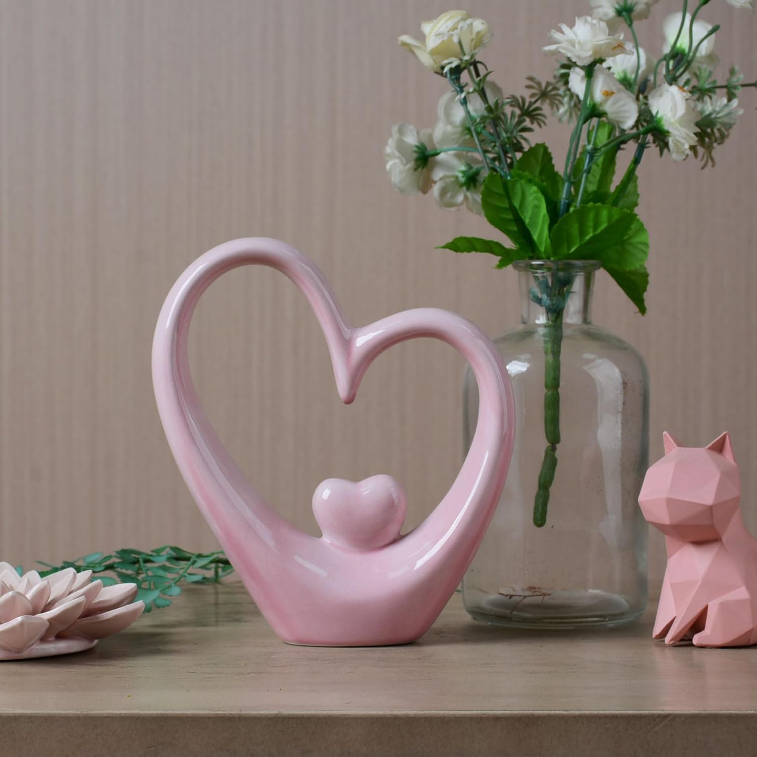 Heart Statue Figurine Modern Art Sculpture Romantic Home Decor Ceramic Ornament Gift