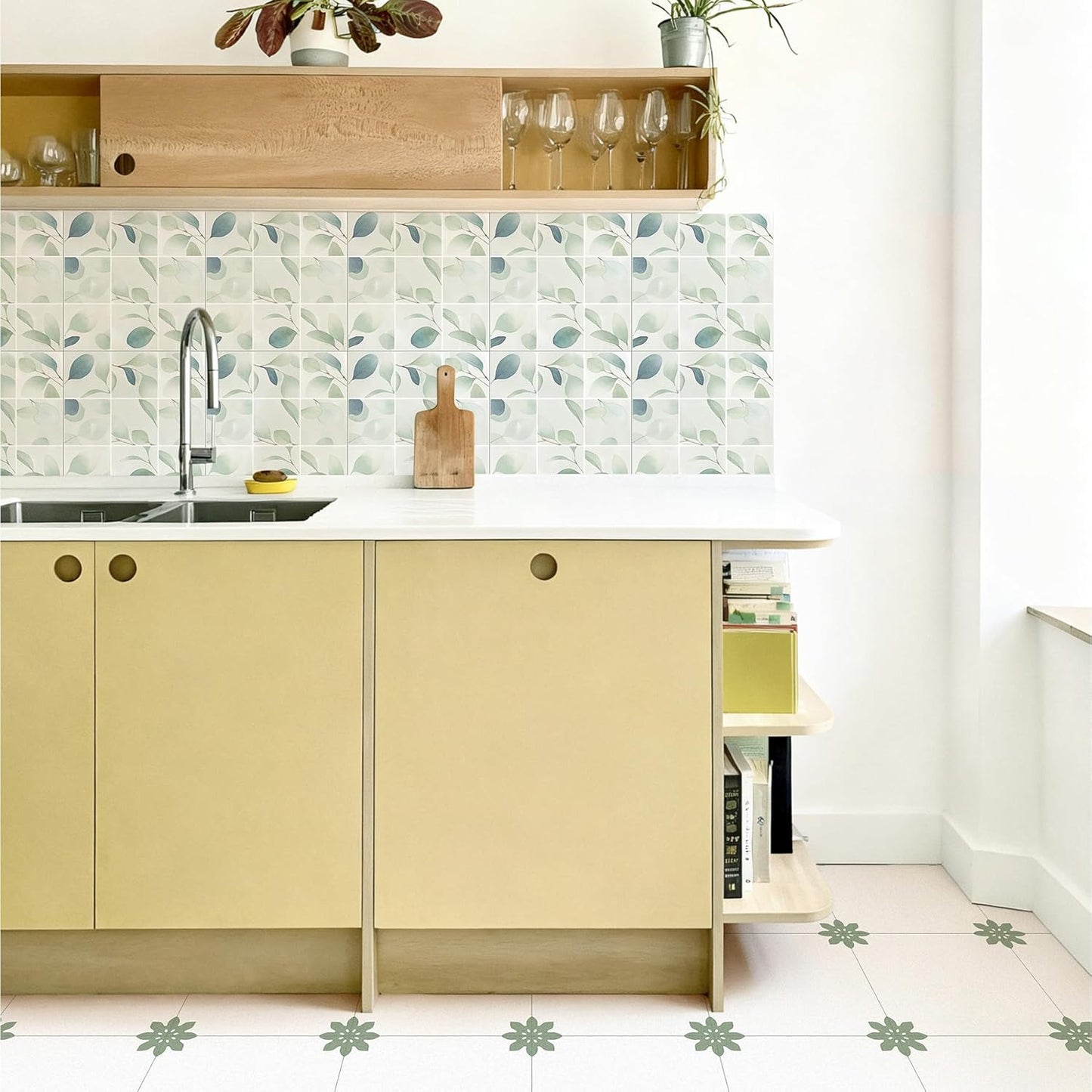Peel & Stick Tile Stickers Waterproof Self-Adhesive Backsplash Stickers / Leave Green / Set of 10