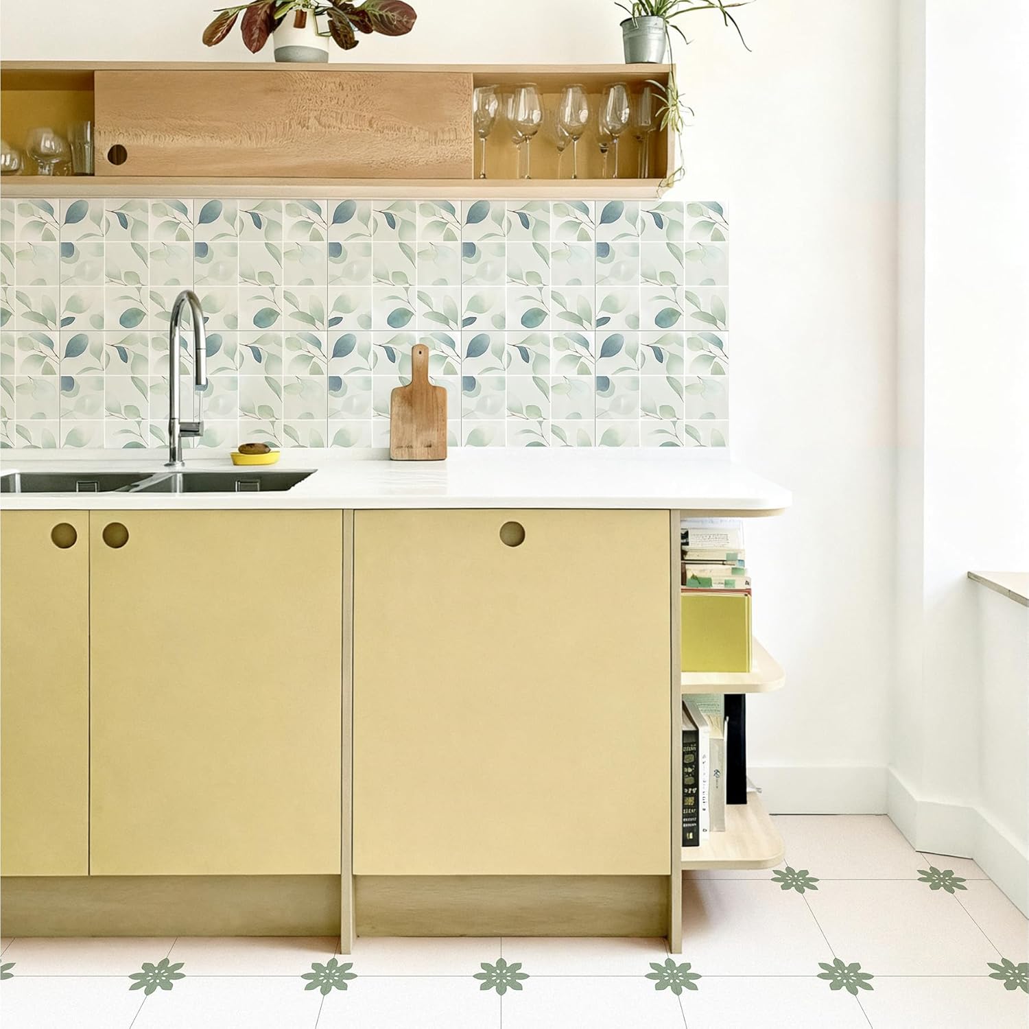 Peel & Stick Tile Stickers Waterproof Self-Adhesive Backsplash Stickers / Leave Green / Set of 10