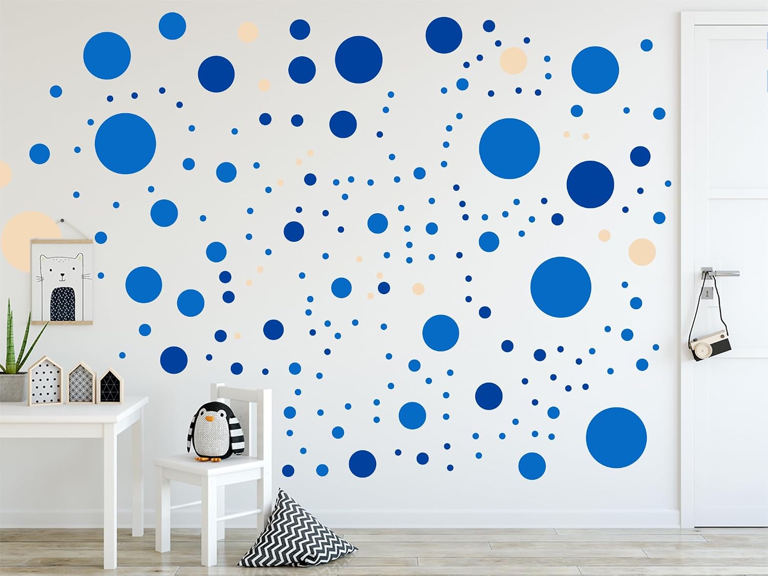 500+ Assorted Polka Dot Circle Wall Stickers for Kids Bedroom Living Room / Blue