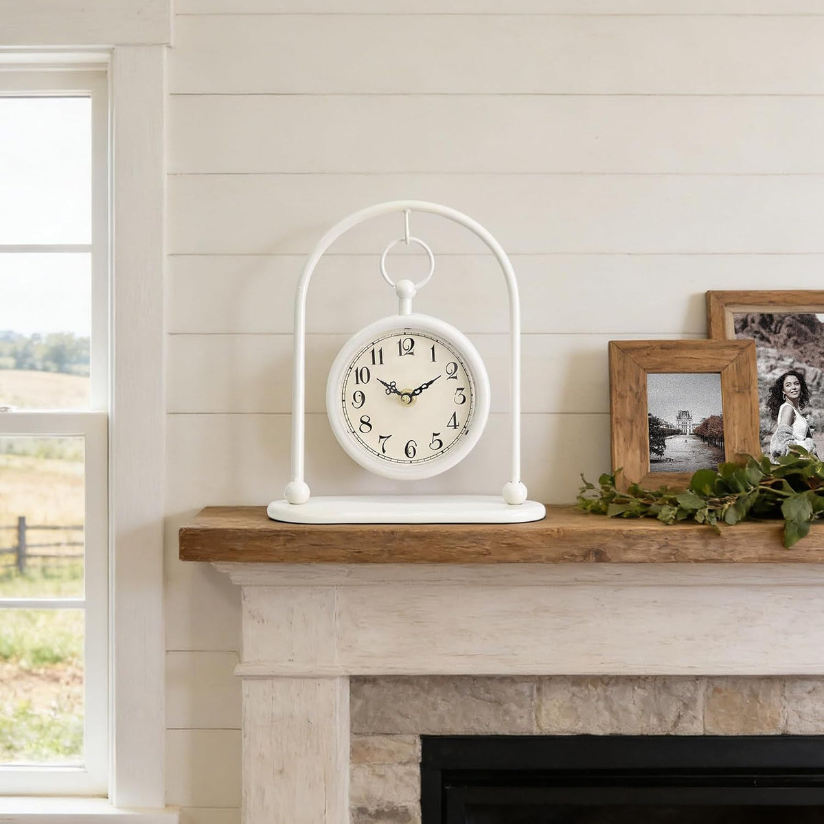 Vintage Small Table Clock, Farmhouse Table Clock, Silent Non-Ticking Battery Operated Desk and Shelf Clocks for Living