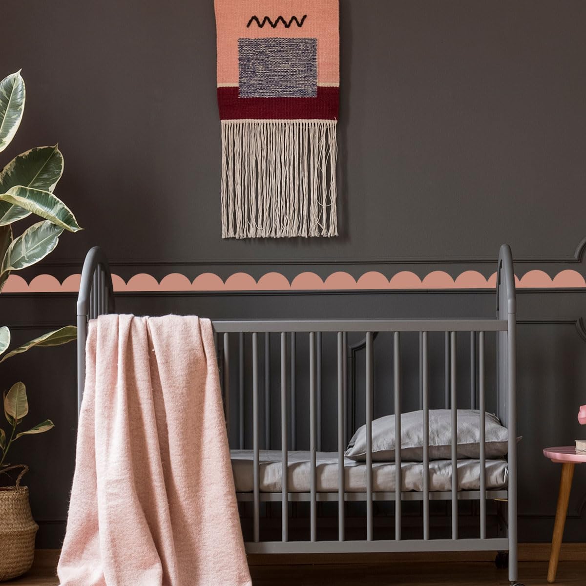 Scallop Border Wall Sticker / Coffee Color