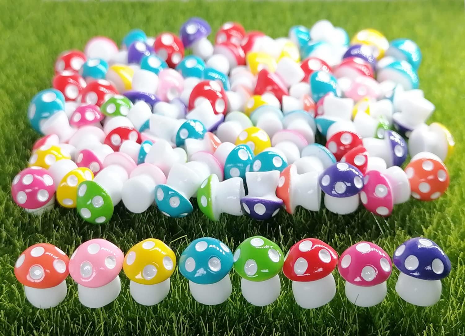 Mini Mushroom Figurines / Set of 180