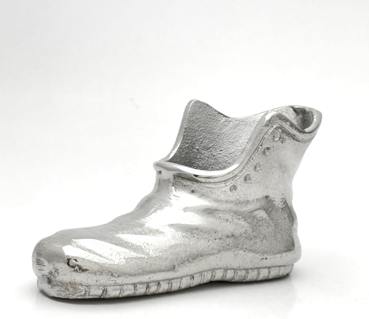 Handmade Living Room Decor Metal Boot Statue Decoration Ornaments