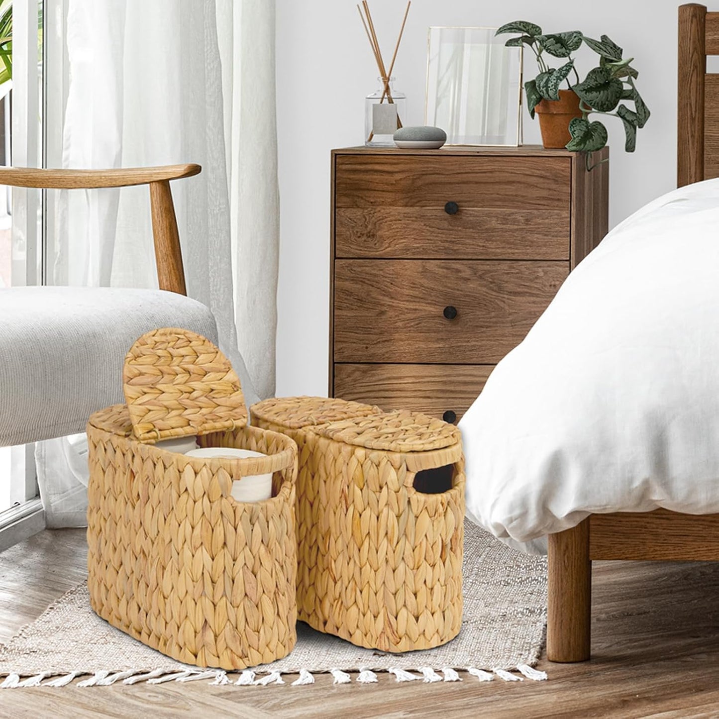Toilet Paper Basket with Lid, Water Hyacinth Wicker Toilet Paper Storage Holder for 4 Rolls, Toilet Paper Storage for