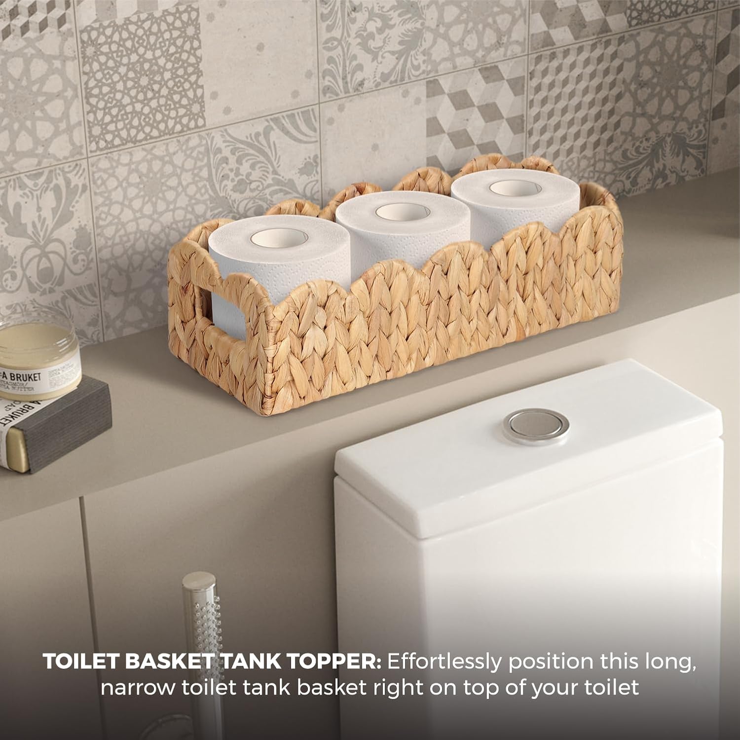 Handwoven Water Hyacinth Scalloped Countertop Storage Basket / Natural