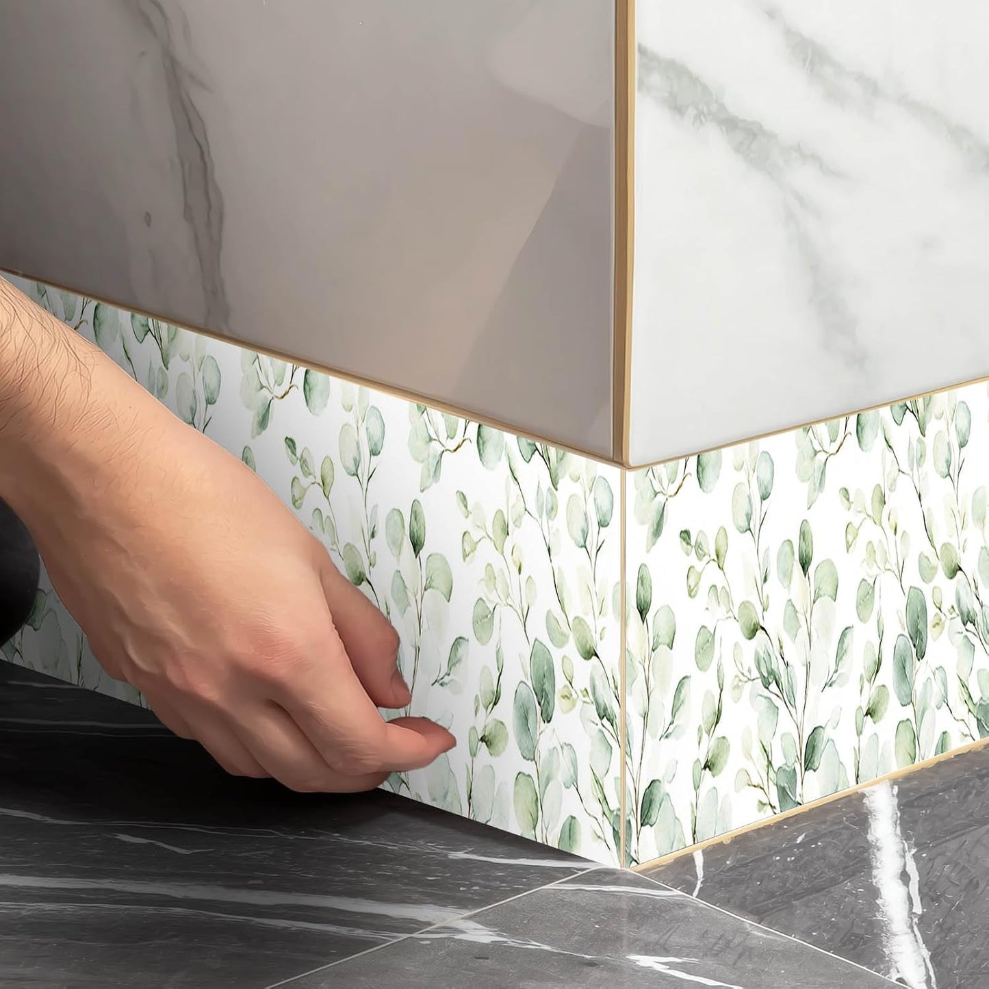 Wallpaper Border Peel and Stick / Eucalyptus Leaves / Green / 4 x 196