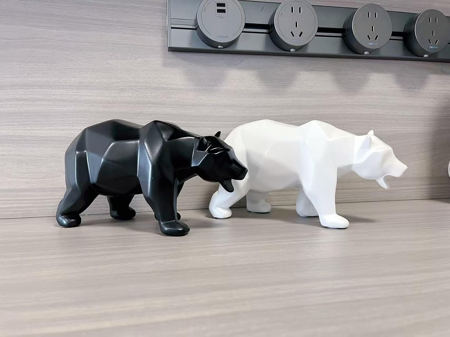 Creative Animals/Bear Statues Collectible Figurines / Black