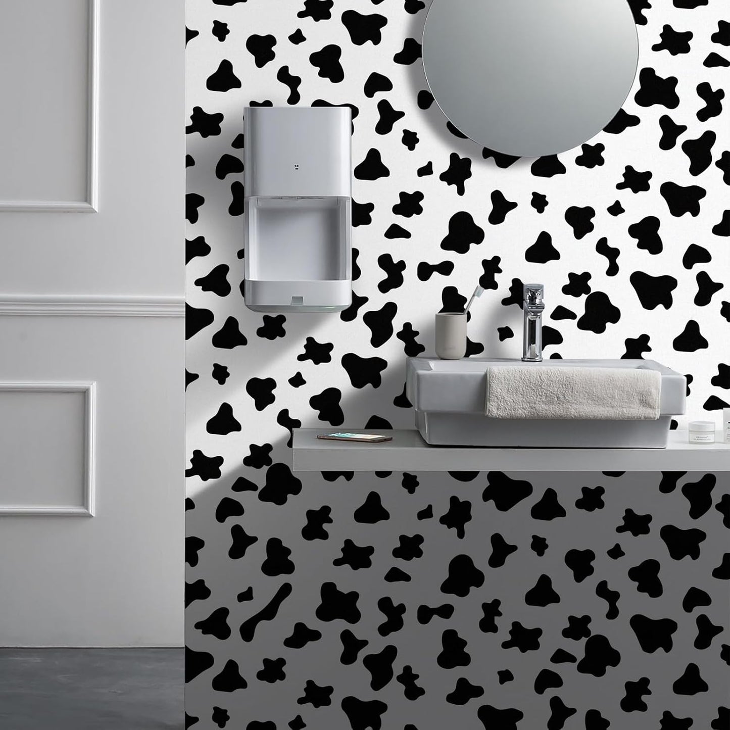 Black and White Spots Contact Paper Printed Peel and Stick / Black/white Cow / Cow / 17.3 x 480