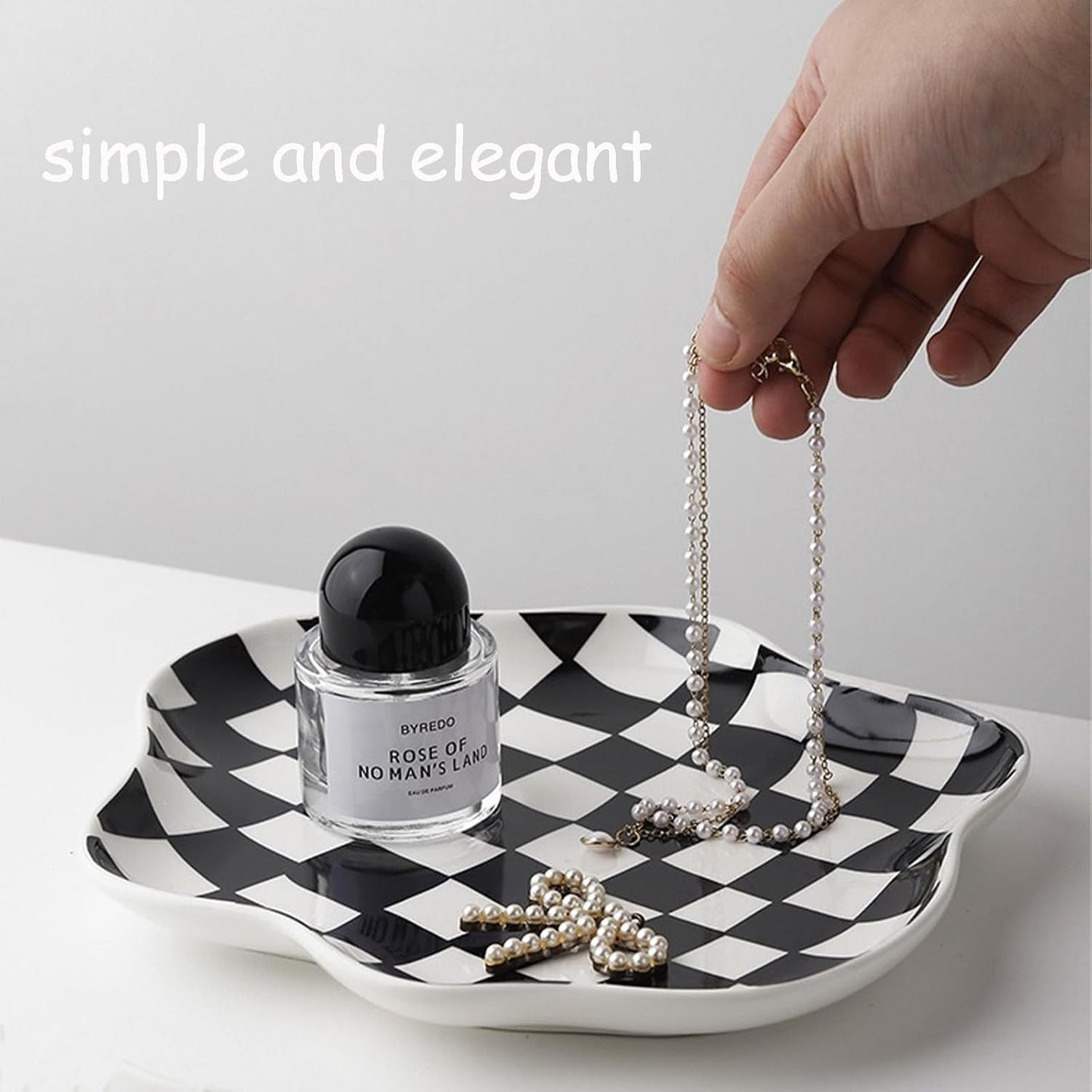 Ceramic checkered jewelry tray / Black