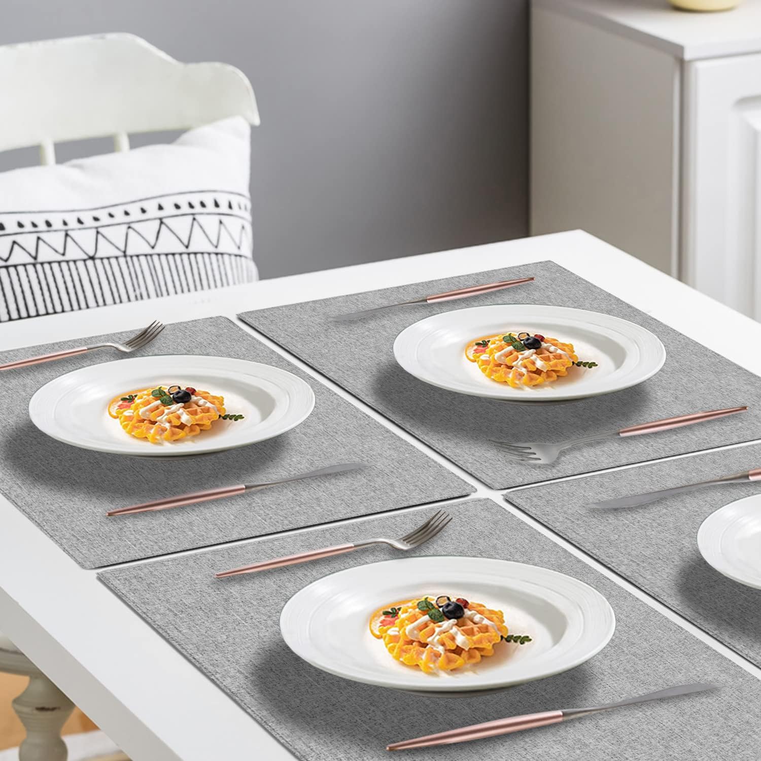 Cloth Placemats Set of 6, Cotton Linen Blend Machine Washable Durable Linen Table Mats, Heat Resistant Placemats