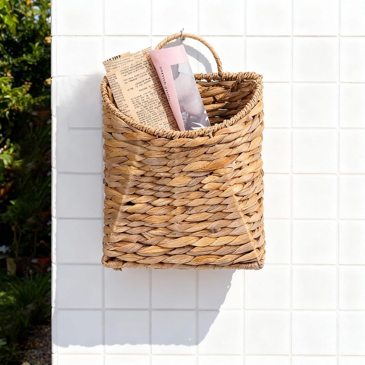 Woven Hanging Wall Basket Water Hyacinth Woven Wall Mounted Organizer Handmade Rattan Baskets