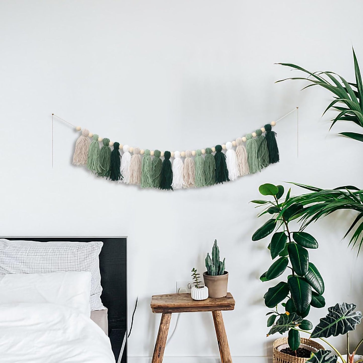 Green Tassel Wood Bead Garland Wall Hanging In Home Decor For Nursery Kids Bedroom / Green Banner